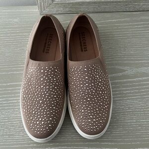 Women's Street Poppy Studded Affair Slip-On Casual Sneakers